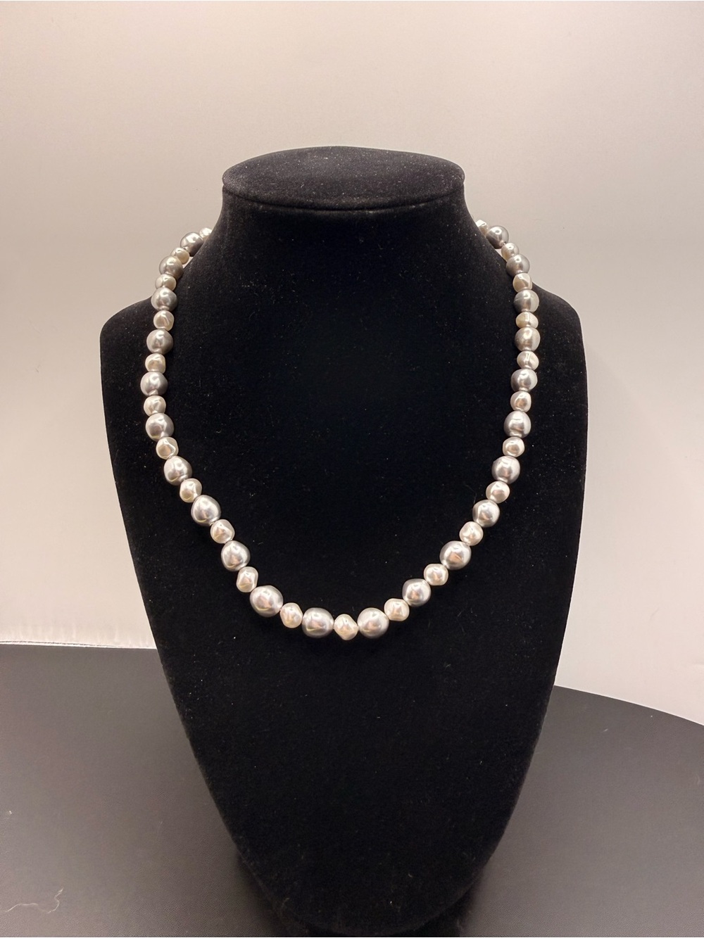 Classic Silver Faux Pearl Necklace - Elegant Women's Jewelry